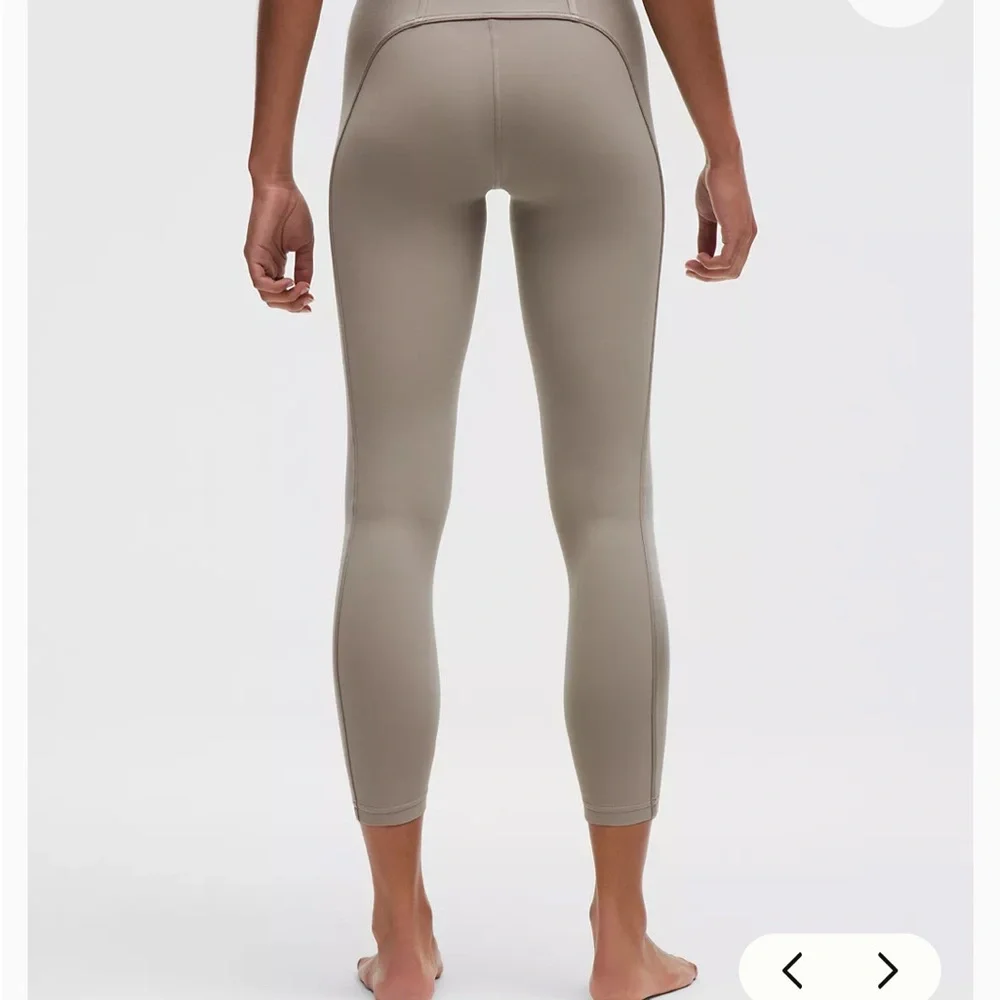 lululemon Align No Line™ High-Rise Pant 25"
Satin - Picture 3 of 5